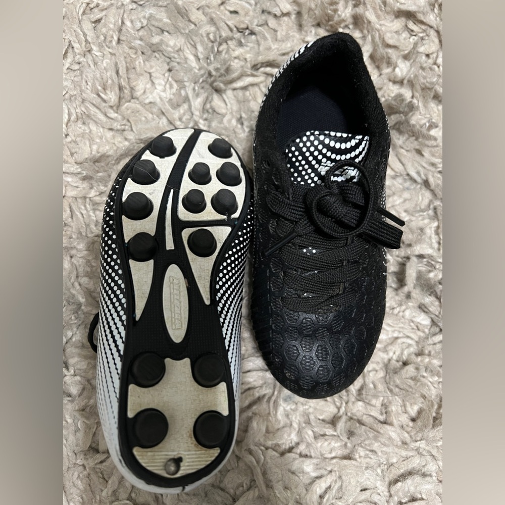 Stride Rite Toddler Size 9 Cleats